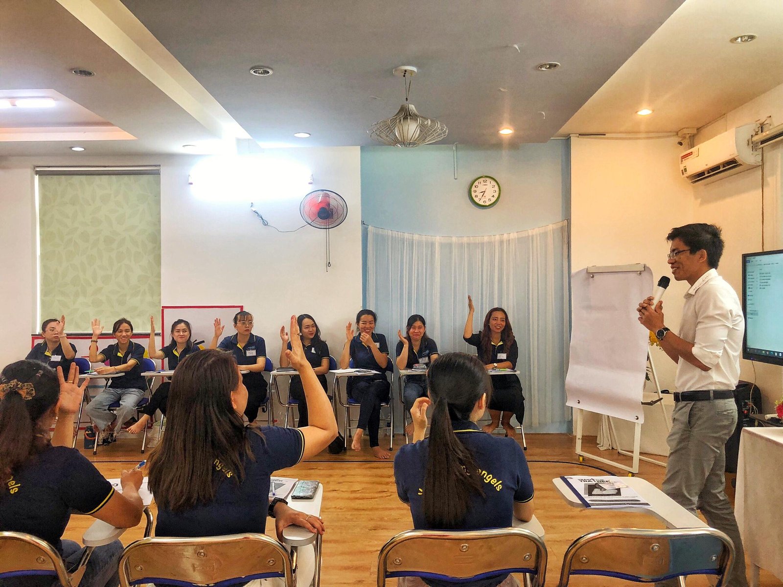 Giải phóng ngôn ngữ hình thể